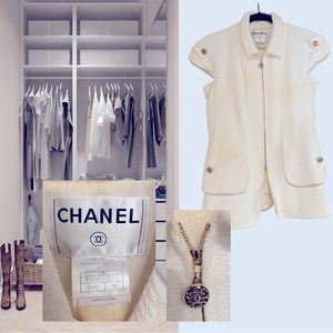 CLASSIC PIECE!! Chanel Ivory Zip Vest with gold accents.